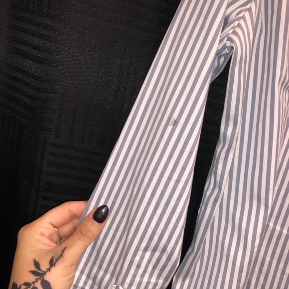 Button up, business casual - Picture 3 of 6